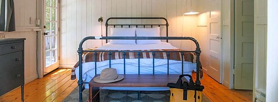Johnson's Beach Cabins and Campground