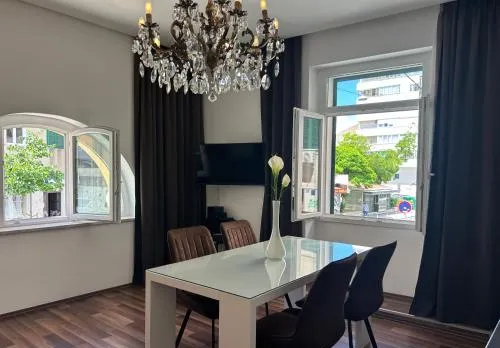 MARTON & MARTINIS SUPERIOR APARTMENTS - spacious one-room apartments - excellent location within walking distance of Diocletians Palace and Bacvice Beach - the best restaurants within walking distance