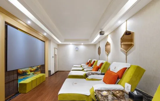 Vienna Hotel (Beijing Jiugong Metro Station)