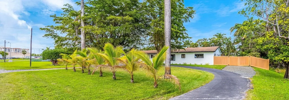 4BR Biscayne River Home with Pool & Pickleball Fun