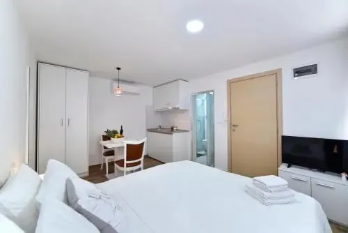 Piccolo apartments by First Choice
