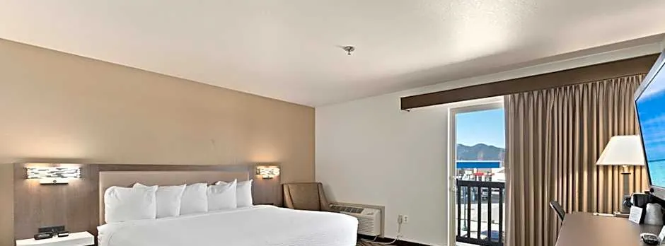 Sandpoint Hotel & Suites Downtown