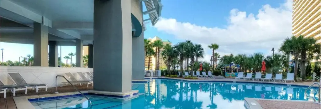 Laketown Wharf 335! 1 BD, 2 Bathroom with Amazing Amenities