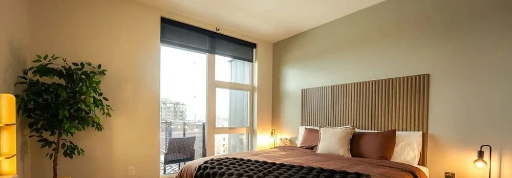 Gated Parking DT 2BR w City View Gym Access