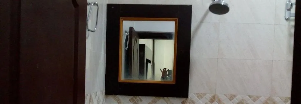 Divya Lodge & Hotel Rooms