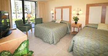 Royale Beach and Tennis Club