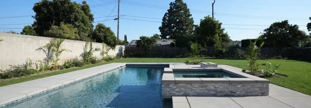 4 bedroom, 2 bathrooms