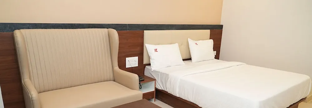 HOTEL KALYAN SUITES