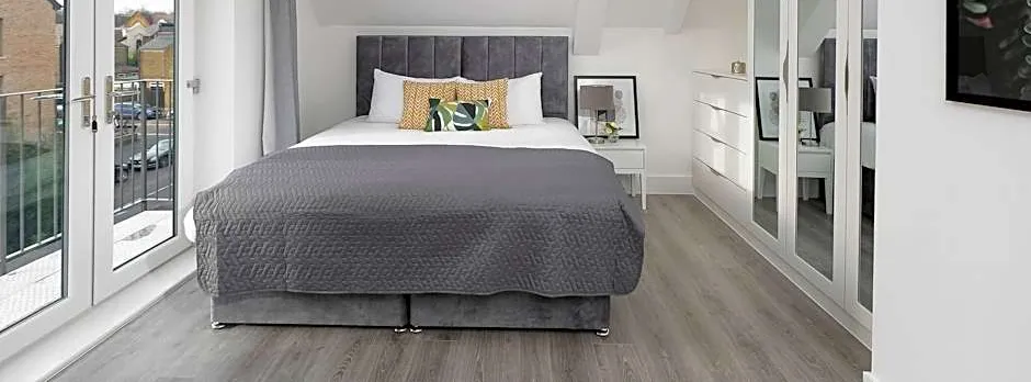 Skyvillion -vineyard Court- Enfield 1bed Wbalcony