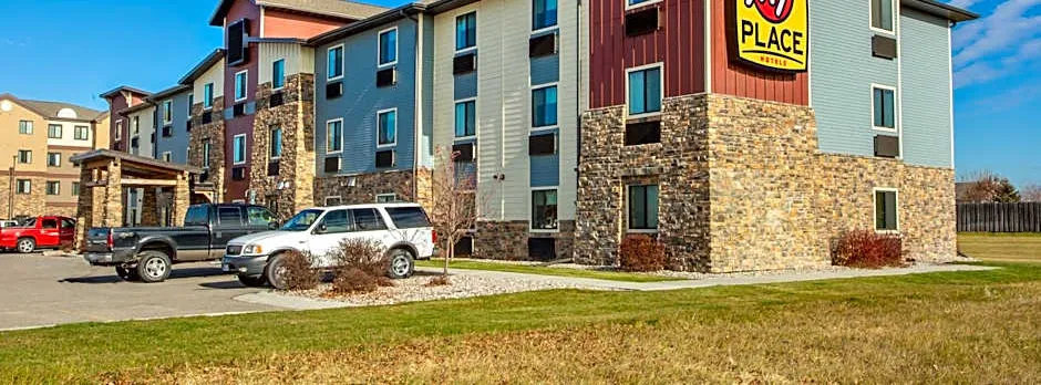 My Place Hotel Grand Forks