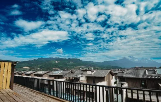 Lanxi Garden 360 ° Terrace Snow Mountain View Light Luxury Intelligent Villa