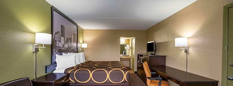 Super 8 by Wyndham Perrysburg/Toledo