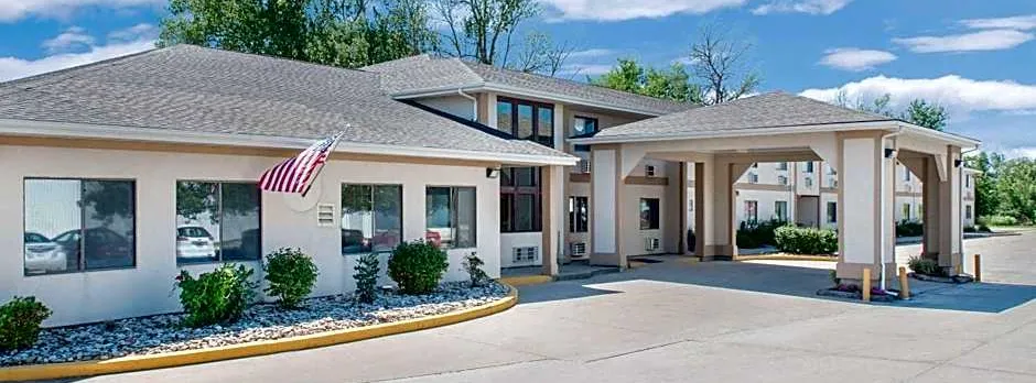 Super 8 by Wyndham Ottumwa