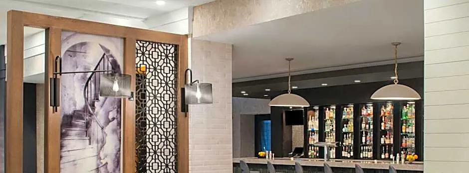 Renaissance Chicago North Shore Hotel