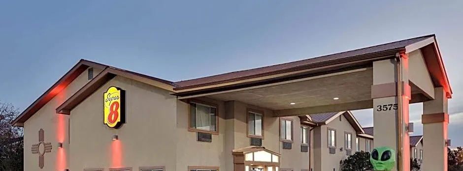 Super 8 by Wyndham Roswell