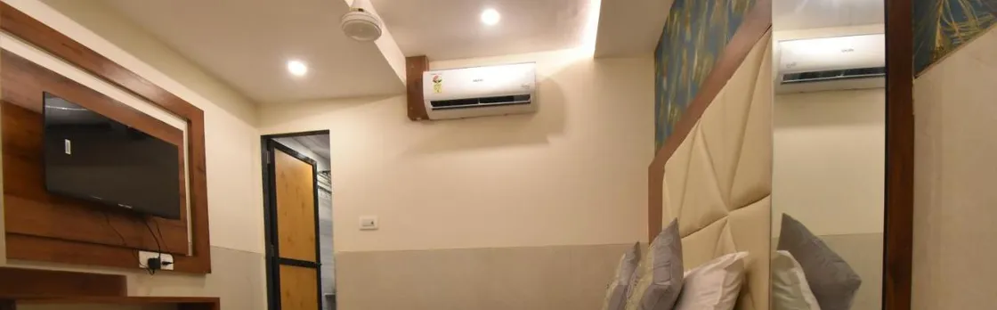 Hotel Dream Palace Residency