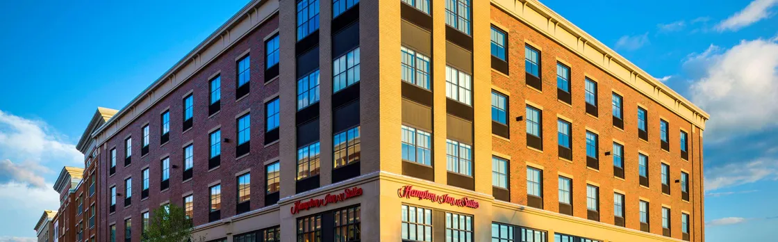 Hampton Inn & Suites Portsmouth Downtown