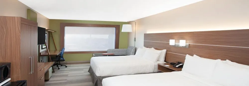 Holiday Inn Express And Suites Detroit/Sterling Heights