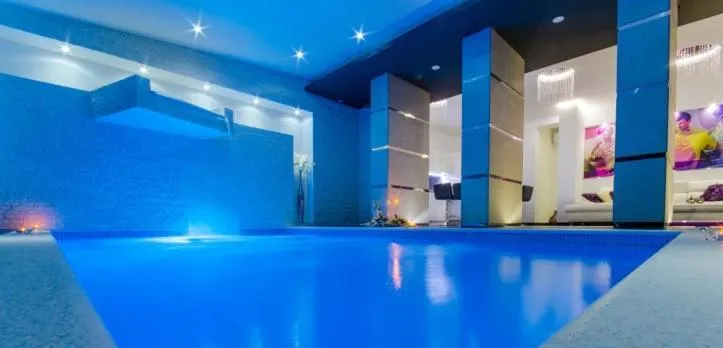La Vela Luxury