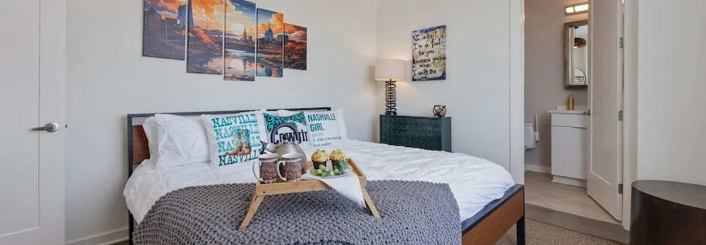 Nashville Notes - Sleeps 8 - Mins to Broadway!