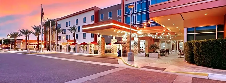 Hilton Garden Inn Chandler Downtown