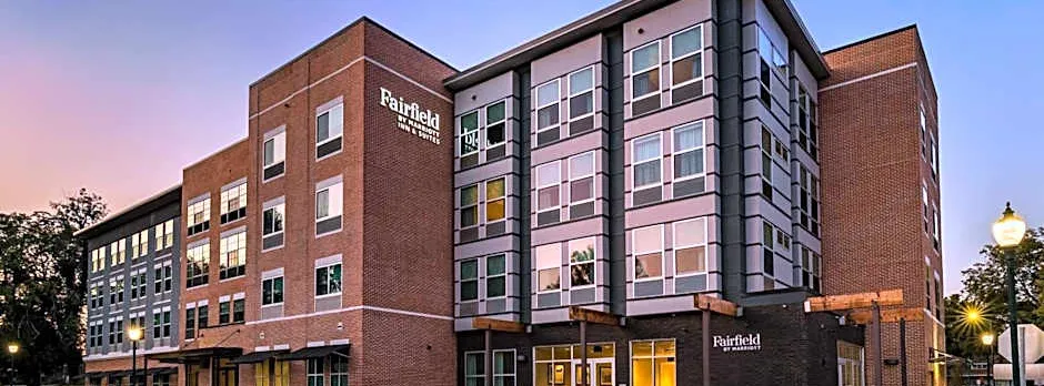 Fairfield by Marriott Inn & Suites Morganton Historic Downtown