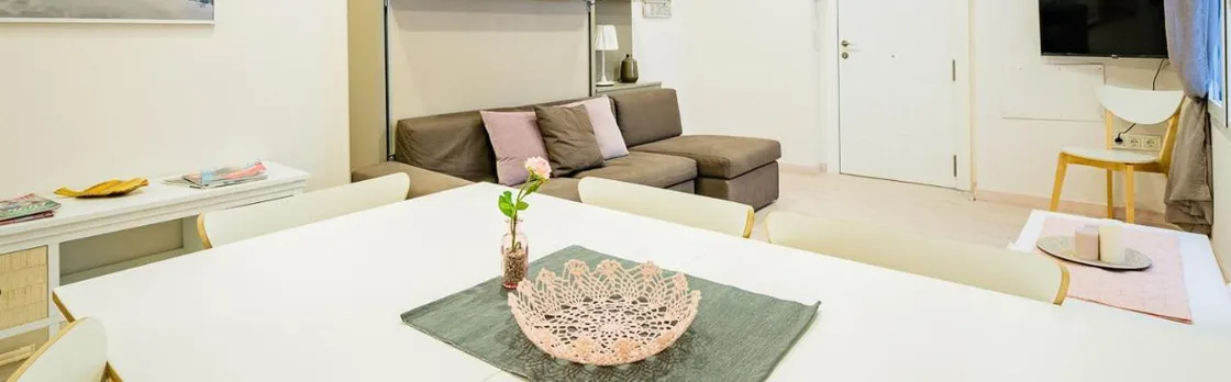 Exclusive Quietness in the Heart of Madrid with Public Parking, Breakfast, 2 Bathrooms