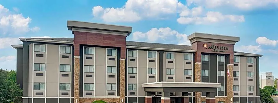 La Quinta Inn & Suites by Wyndham Midwest City - Tinker AFB