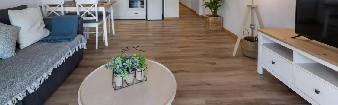 Renovated Apartment on Beachside with Pool