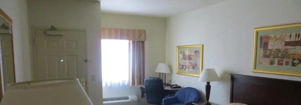 Hometown Hotel