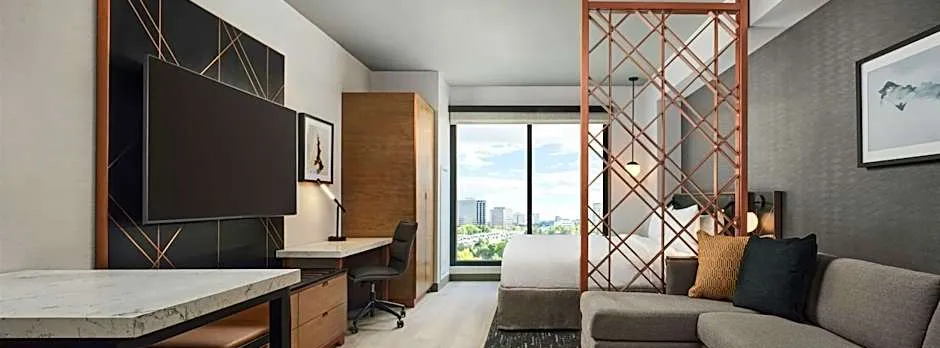 Apiary Hotel Belleview Station Denver