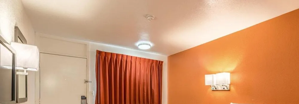 Motel 6 Lumberton