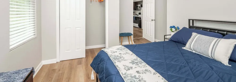 Queen City Retreat 1 - Cozy Home for 6 Near Attractions & Restaurants