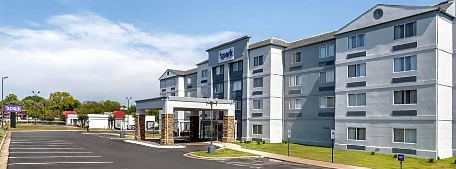 Spark by Hilton Kannapolis