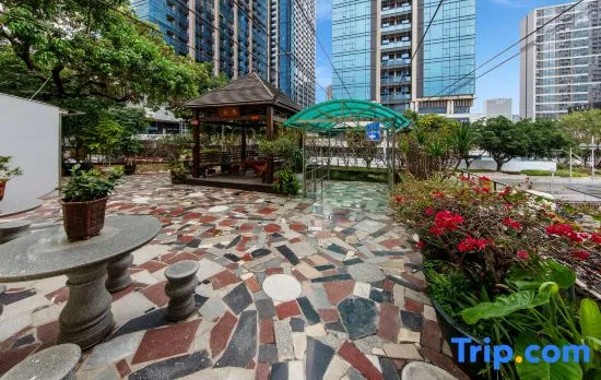 Hualing Hotel (Shenzhen Nanshan Nanyou Clothing Wholesale Market Store)