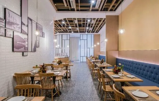 TO MOON Garden Hotel (Daping Shiqiao Pu Subway Station Store)