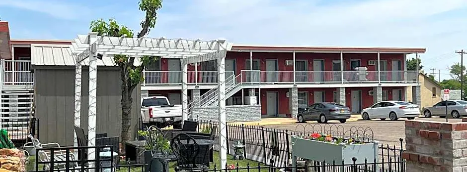 Midtown Inn & Suites