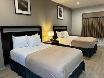 El Cajon Inn and Suites