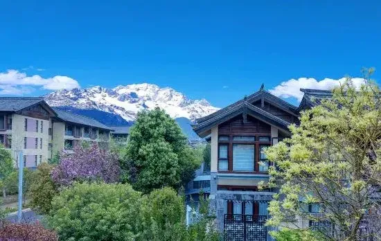 Silver Chest Valley-Arca · Luxury Snowscape & Garden Design Resort Hotel
