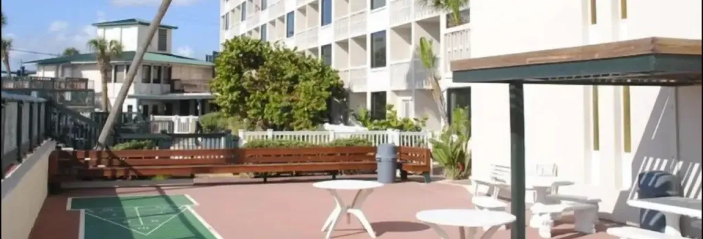 Howard Johnson by Wyndham Oceanfront Daytona Beach