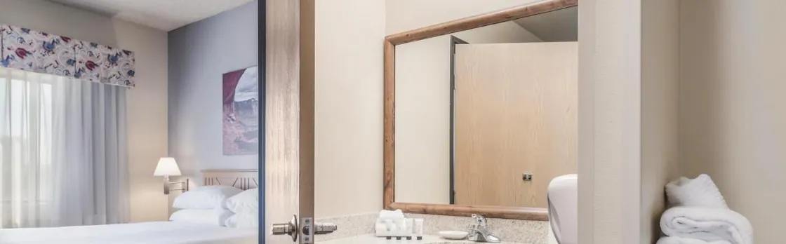 Red Lion Inn & Suites Goodyear West Phoenix