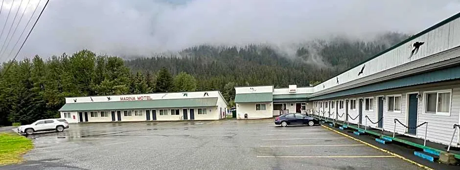 Marina Motel