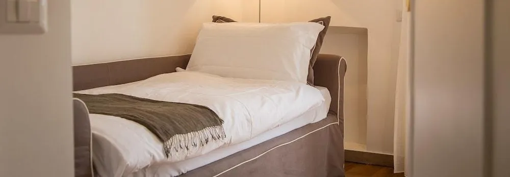 Rental in Rome Colosseum View Luxury Apartment