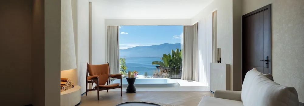 YS Seaview Hotel