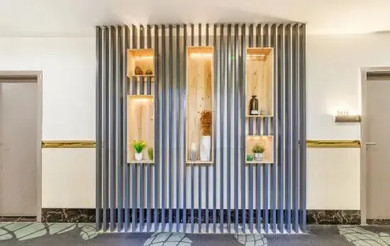 Zhiying Star Travel Collection Hotel (Zhujiang New Town Wuyangyu Subway Station)