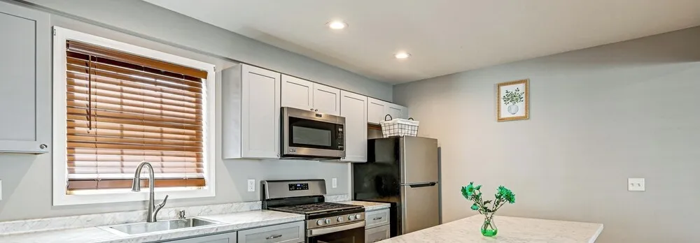 Walkable Stay Near Hudson River, Dining & Shopping