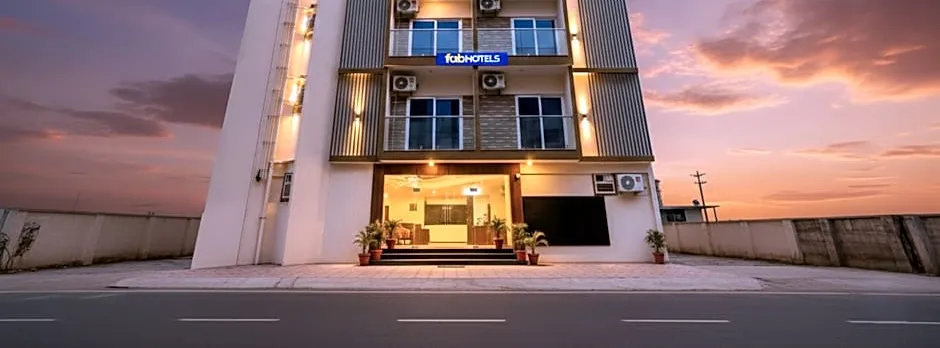 FabHotel Royal Suites I - Bellandur