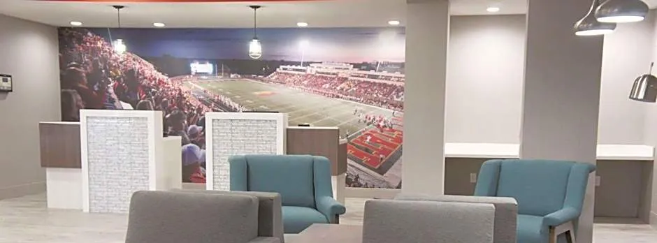 La Quinta Inn & Suites by Wyndham Pittsburg