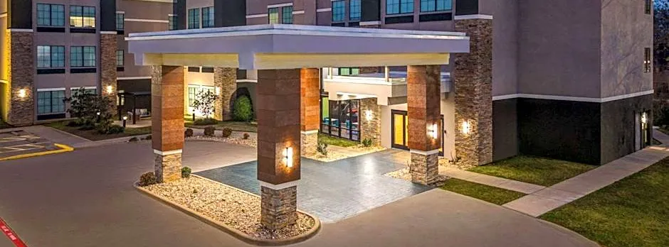 La Quinta Inn & Suites by Wyndham Tyler-University Area