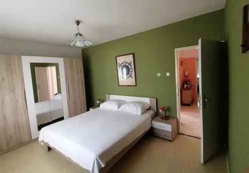 Spacious Apartment Borik & Parking